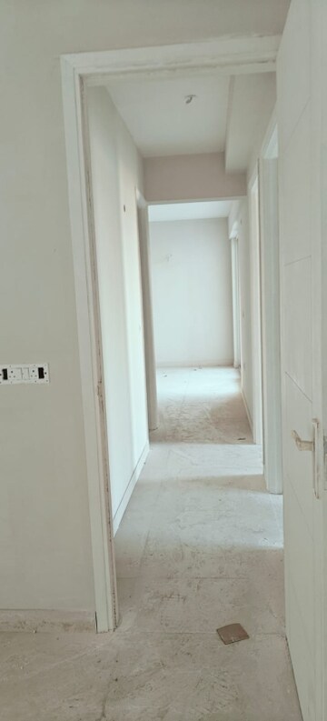  2 BHK Apartment at Eldeco Live By The Greens, Sector 150 – for Sale