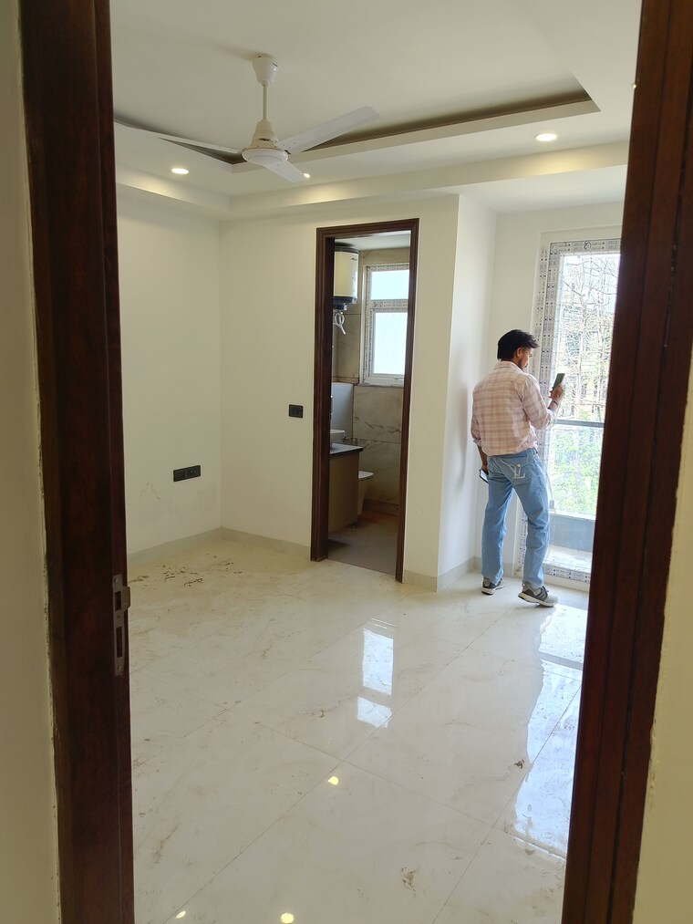 Room, saket 3 Bedroom 900 Sq.Ft. Builder Floor In Saket Delhi 8510145