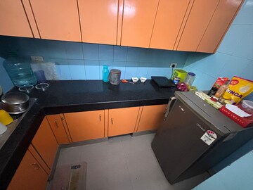 1 RK Builder Floor For Rent in RWA Residential Society, Sector 40