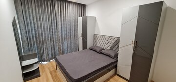 Room in 2 BHK Apartment at Aurum Q Residences, Ghansoli – for Rent
