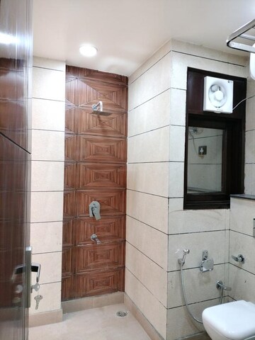 Bathroom in 3 BHK Builder Floor at Sector 8, Dwarka – for Sale