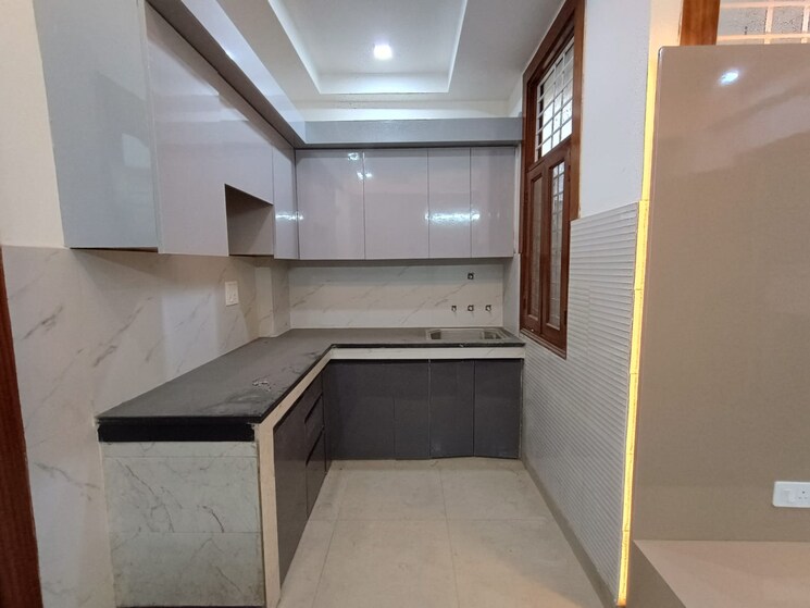 Kitchen, rail-vihar-apartments 4 Bedroom 2100 Sq.Ft. Apartment In Vasundhara Sector 2b Ghaziabad 8510270