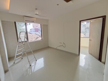 Room in 1 BHK Apartment at Anjali Apartments Colaba, Colaba – for Rent