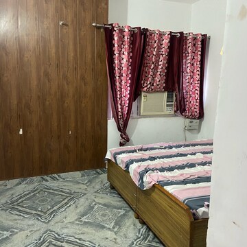 Room in 2 BHK Apartment at Kharar Road – for Rent