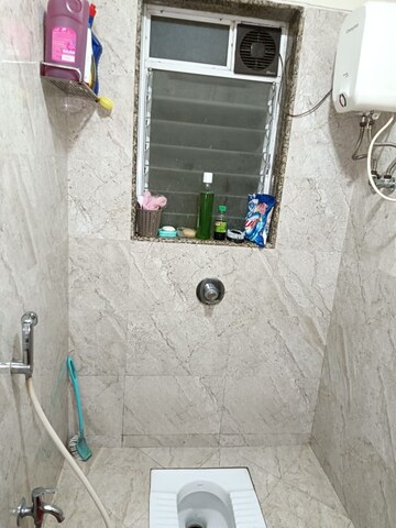 Attached Bathroom in 1.5 BHK Apartment at Kyraa Ariso Apartment, Chembur – for Rent