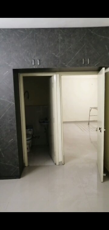 Room in 2 BHK Apartment at Pyramid Heights, Sector 85 – for Rent