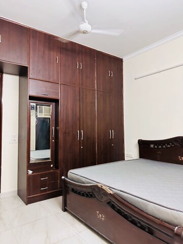 Room in 2 BHK Builder Floor at MVL IPark, Sector 15 – for Rent