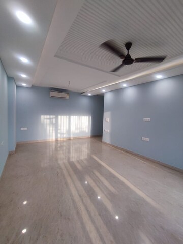 3 BHK Builder Floor For Rent in Saket