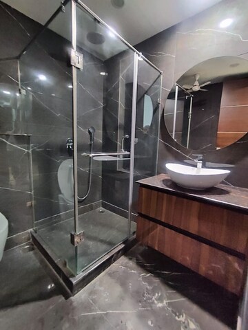 Attached Bathroom in 3 BHK Builder Floor at Saket – for Rent