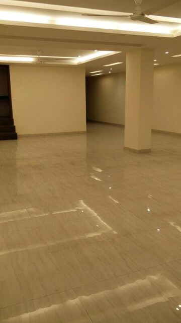 Building Lobby in 4 BHK Builder Floor at Hauz Khas – for Sale