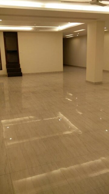 Building Lobby in 4 BHK Builder Floor at Hauz Khas – for Sale