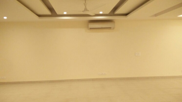 Room, hauz khas 4 Bedroom 300 Sq.Yd. Builder Floor In Hauz Khas Delhi 8510355