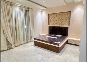 Bedroom in 4 BHK Builder Floor at DLF Garden Villas, Sector 43 – for Sale