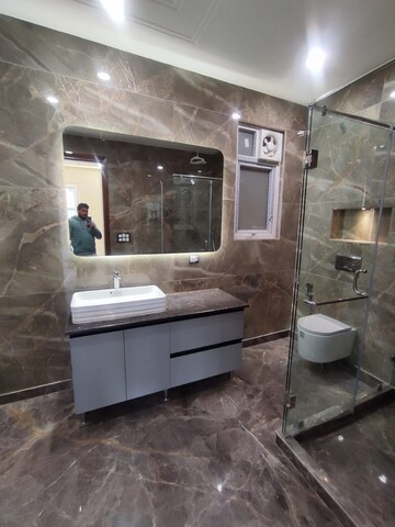 Attached Bathroom in 4 BHK Builder Floor at Saket – for Rent