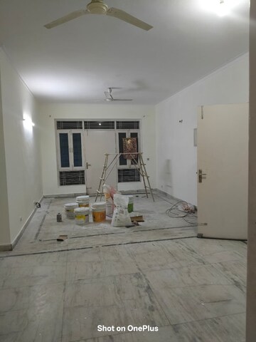Living Room in 3 BHK Builder Floor at SS Mayfield Gardens, Sector 51 – for Rent