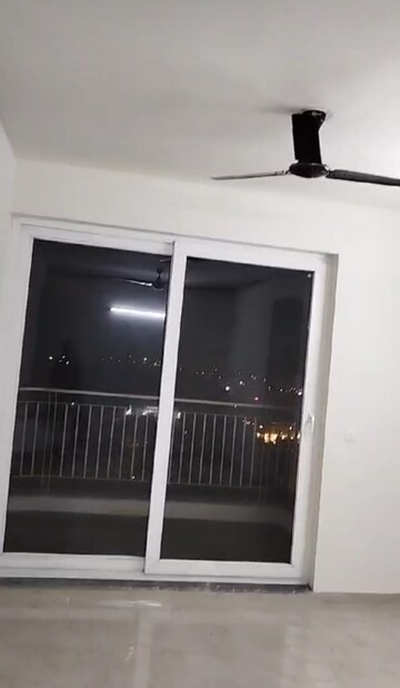 Room in 2 BHK Apartment at BPTP Discovery Park, Sector 80 – for Sale