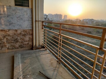 Balcony in 3 BHK Builder Floor at Sushant Lok 2, Sector 57 – for Rent