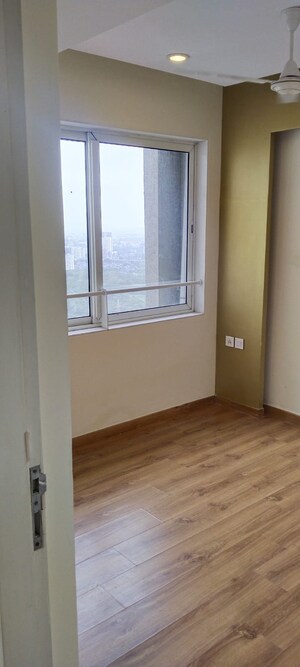 Room in 1 BHK Apartment at Humera Park, Malad East – for Sale