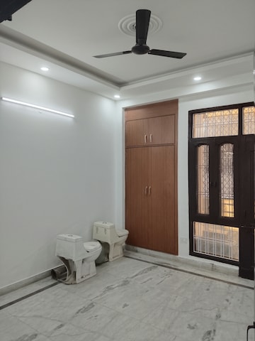 3 BHK Builder Floor For Rent in Sector 43