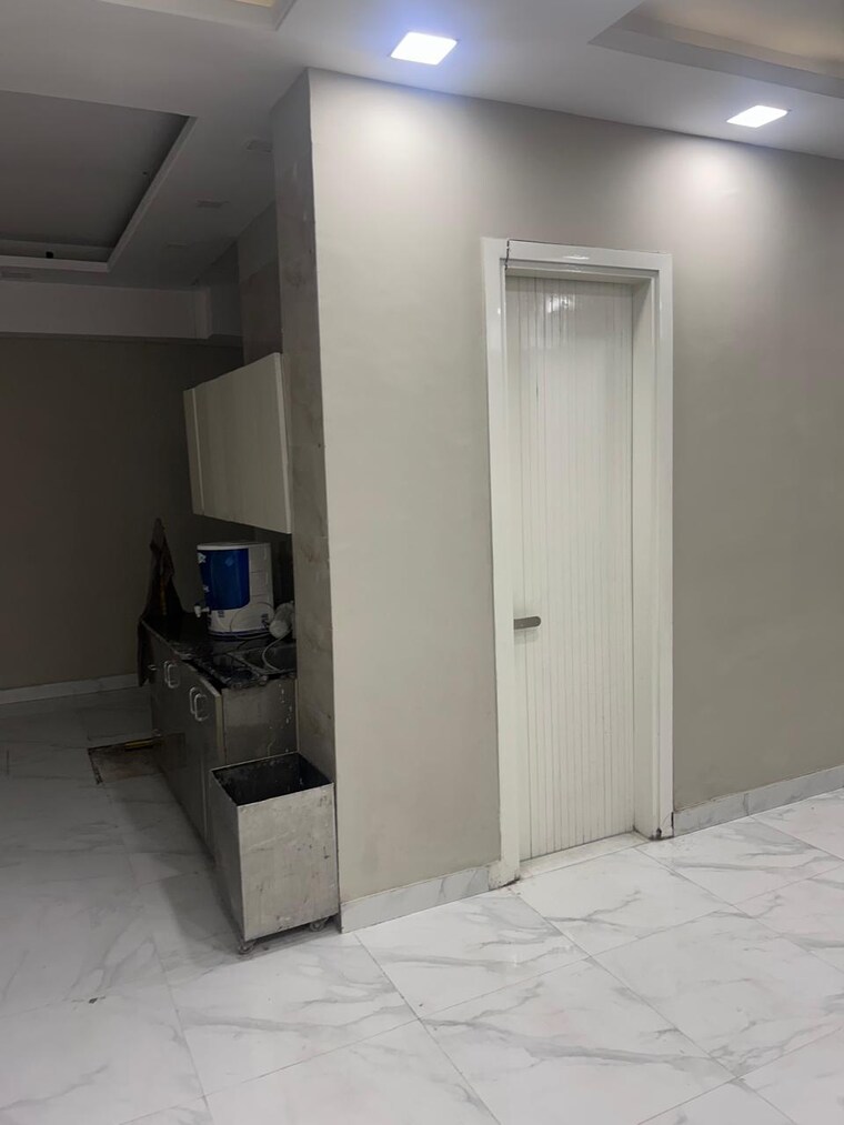 Room, dayanand colony 2 Bedroom 900 Sq.Ft. Builder Floor In Dayanand Colony Delhi 8510490