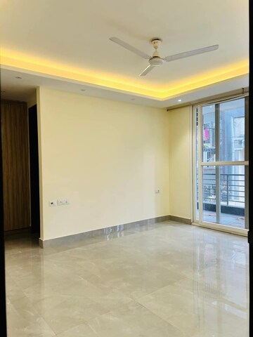 Room in 3 BHK Builder Floor at Sushant Lok 2, Sector 57 – for Sale