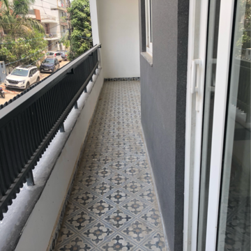 Balcony in 3.5 BHK Villa at Sector 23 – for Rent
