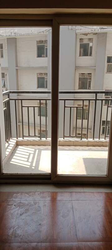 Room in 3 BHK Apartment at Galaxy North Avenue ll, Gaur City 2  – for Rent