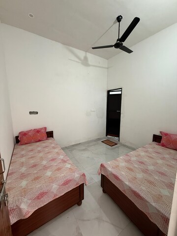 Room in 1 BHK Apartment at Garden Colony – for Rent