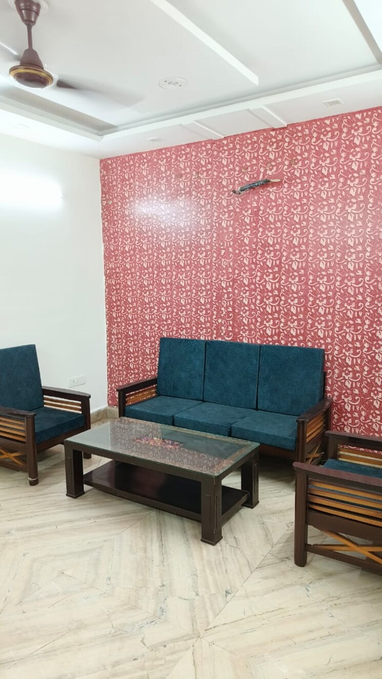 Living Room, subhash nagar 2 Bedroom 100 Sq.Yd. Builder Floor In Subhash Nagar Delhi 8510523