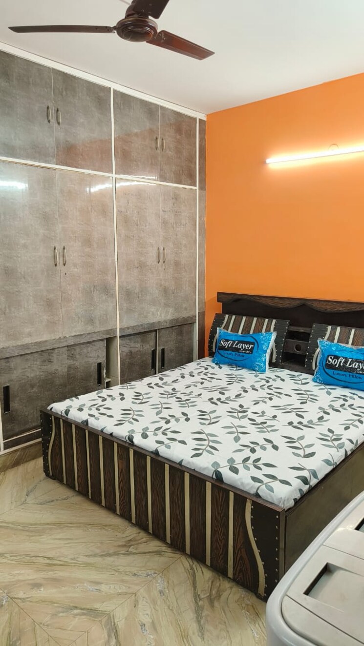 Room, subhash nagar 2 Bedroom 100 Sq.Yd. Builder Floor In Subhash Nagar Delhi 8510523