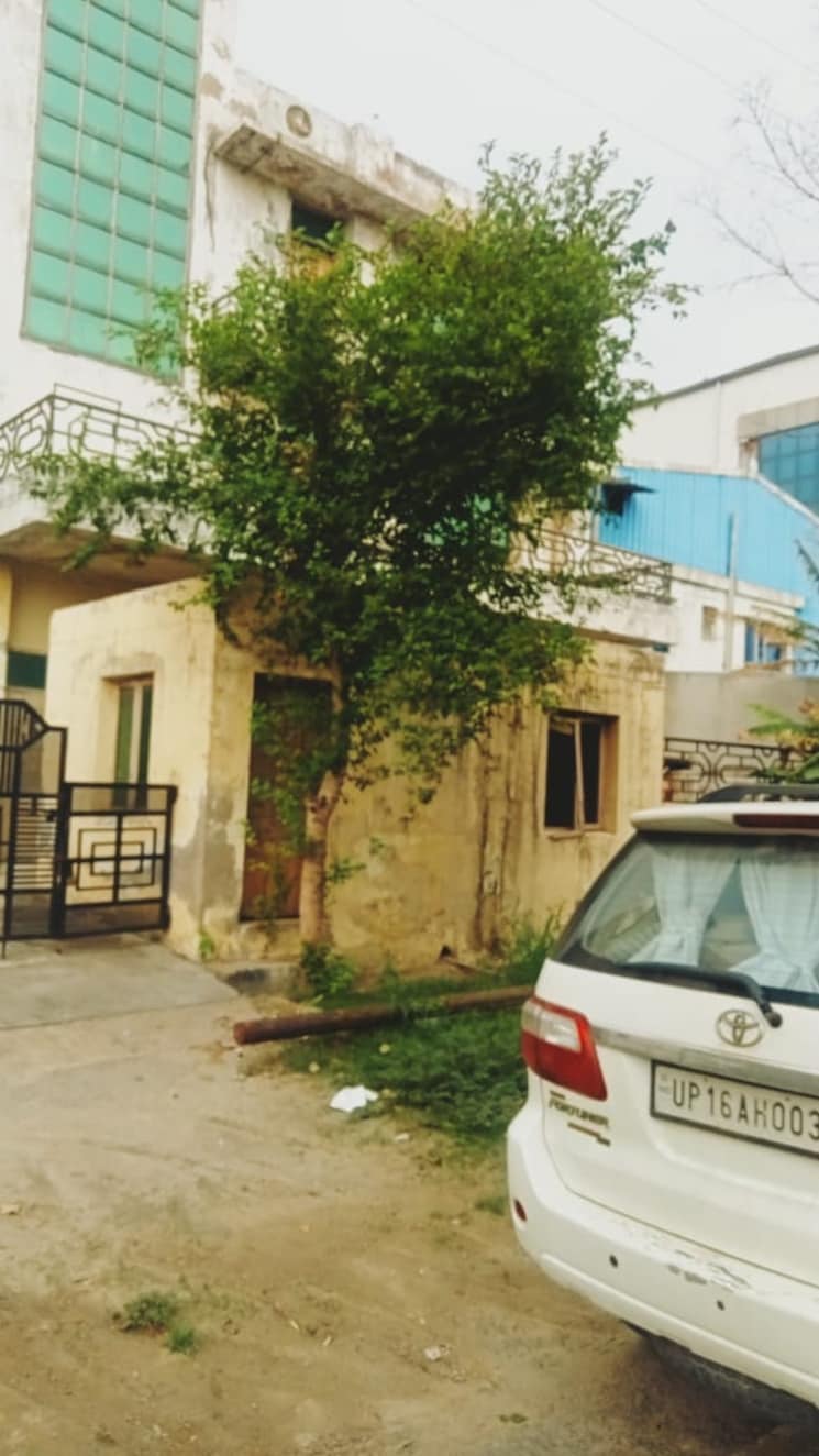 Exterior View, agra bypass 3.5 Bedroom 225 Sq.Yd. Independent House In Agra Bypass Agra 8510545