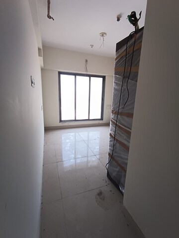  1 BHK Apartment at Shreedham Splendour, Andheri West – for Sale