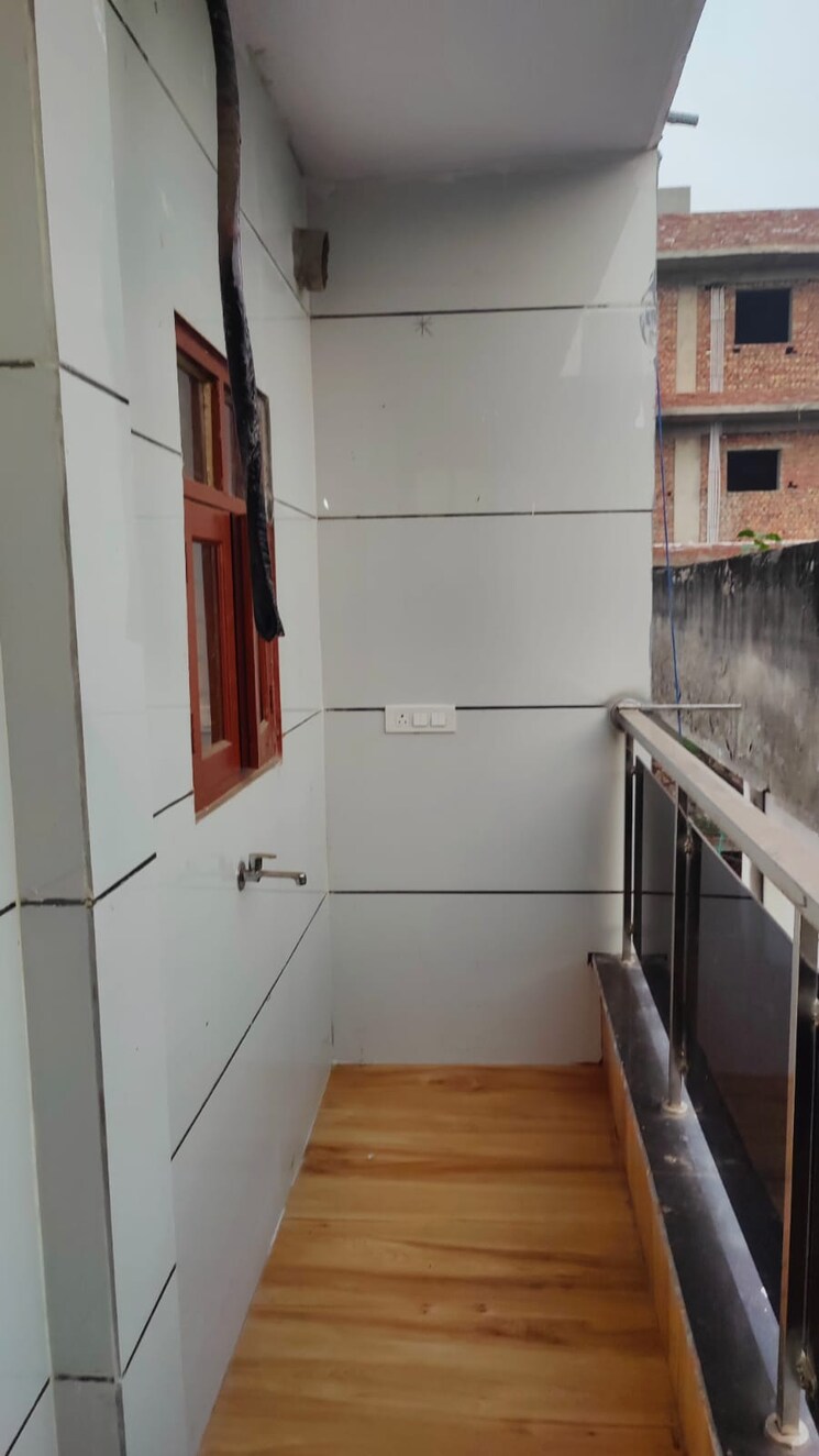 Balcony, dwarka mor 2.5 Bedroom 950 Sq.Ft. Builder Floor In Dwarka Mor Delhi 8510607
