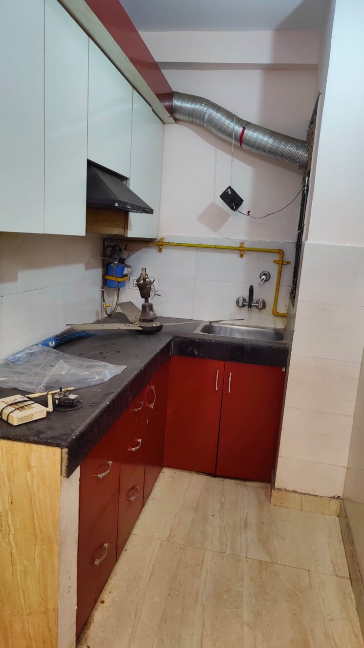 Kitchen, dwarka mor 2.5 Bedroom 950 Sq.Ft. Builder Floor In Dwarka Mor Delhi 8510607