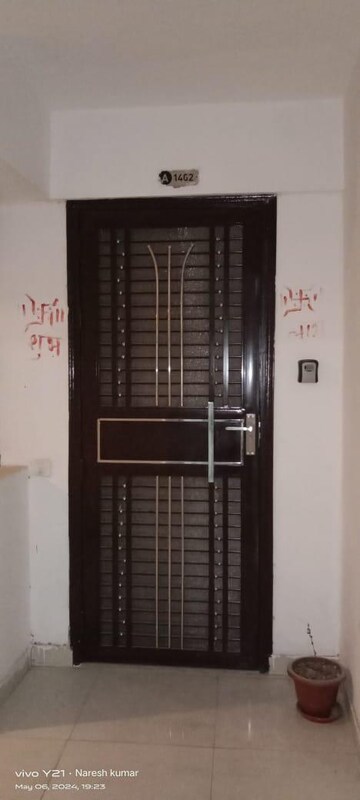  2 BHK Apartment at Aarcity Regency Park, Sector 16c Greater Noida – for Rent