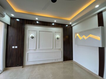 Room in 2.5 BHK Apartment at Signature Global Park, Sohna Sector 36 – for Rent