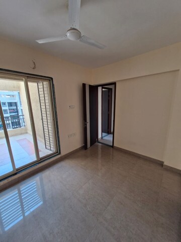 Room in 2 BHK Apartment at Mohan Willows, Badlapur East – for Sale