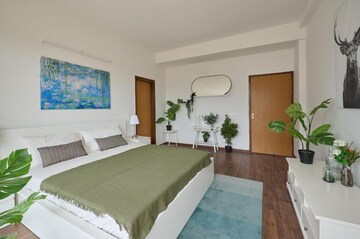 Bedroom in 4 BHK Builder Floor at SS Linden, Sector 84 – for Sale