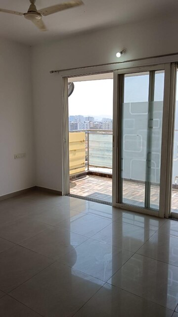 Room in 2 BHK Apartment at Kolte Patil Life Republic, Hinjewadi – for Rent