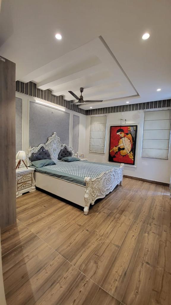 3 BHK + Servant Room,Study Room,Extra Room Apartment For Sale in Mona City