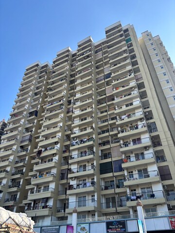 2.5 BHK Apartment For Sale in Aarcity Regency Park, Sector 16c Greater Noida