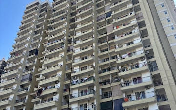 2.5 BHK Apartment For Sale in Aarcity Regency Park, Sector 16c Greater Noida