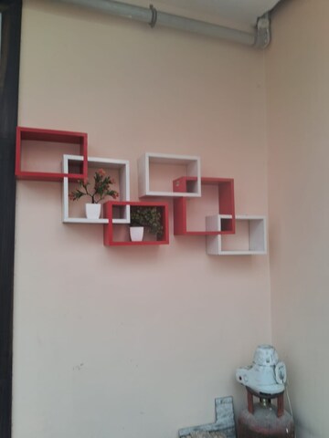 Room in 2.5 BHK Builder Floor at S S City Floors, Sector 84 – for Rent