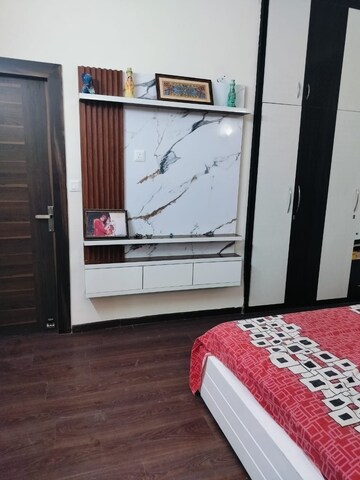 Bedroom in 2.5 BHK Builder Floor at S S City Floors, Sector 84 – for Rent