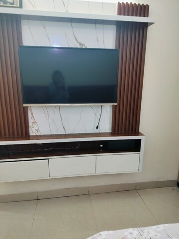 Living Room in 2.5 BHK Builder Floor at S S City Floors, Sector 84 – for Rent