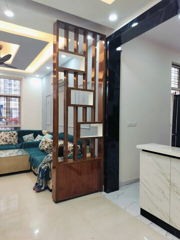 Living Room in 2.5 BHK Builder Floor at S S City Floors, Sector 84 – for Rent