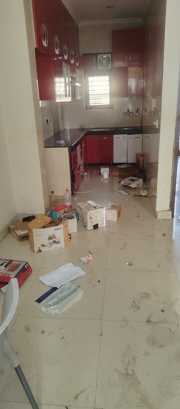 Kitchen in 3 BHK Builder Floor at Ansal Sushant Lok I, Sector 43 – for Rent