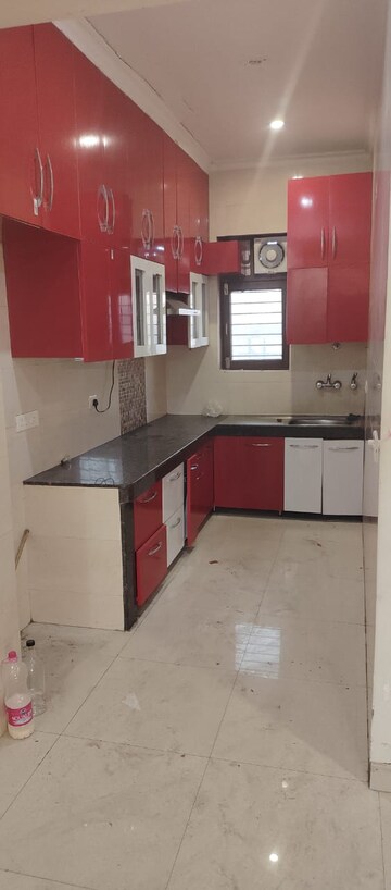 Kitchen in 3 BHK Builder Floor at Ansal Sushant Lok I, Sector 43 – for Rent