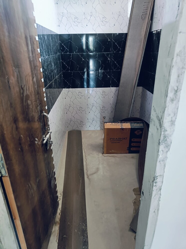 Bathroom, sector 16 a 2 Bedroom 75 Sq.Yd. Independent House In Sector 16 A Faridabad 8510897