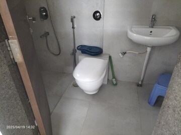 Bathroom in 3.5 BHK Apartment at Yash Twin Tower, Baner – for Rent